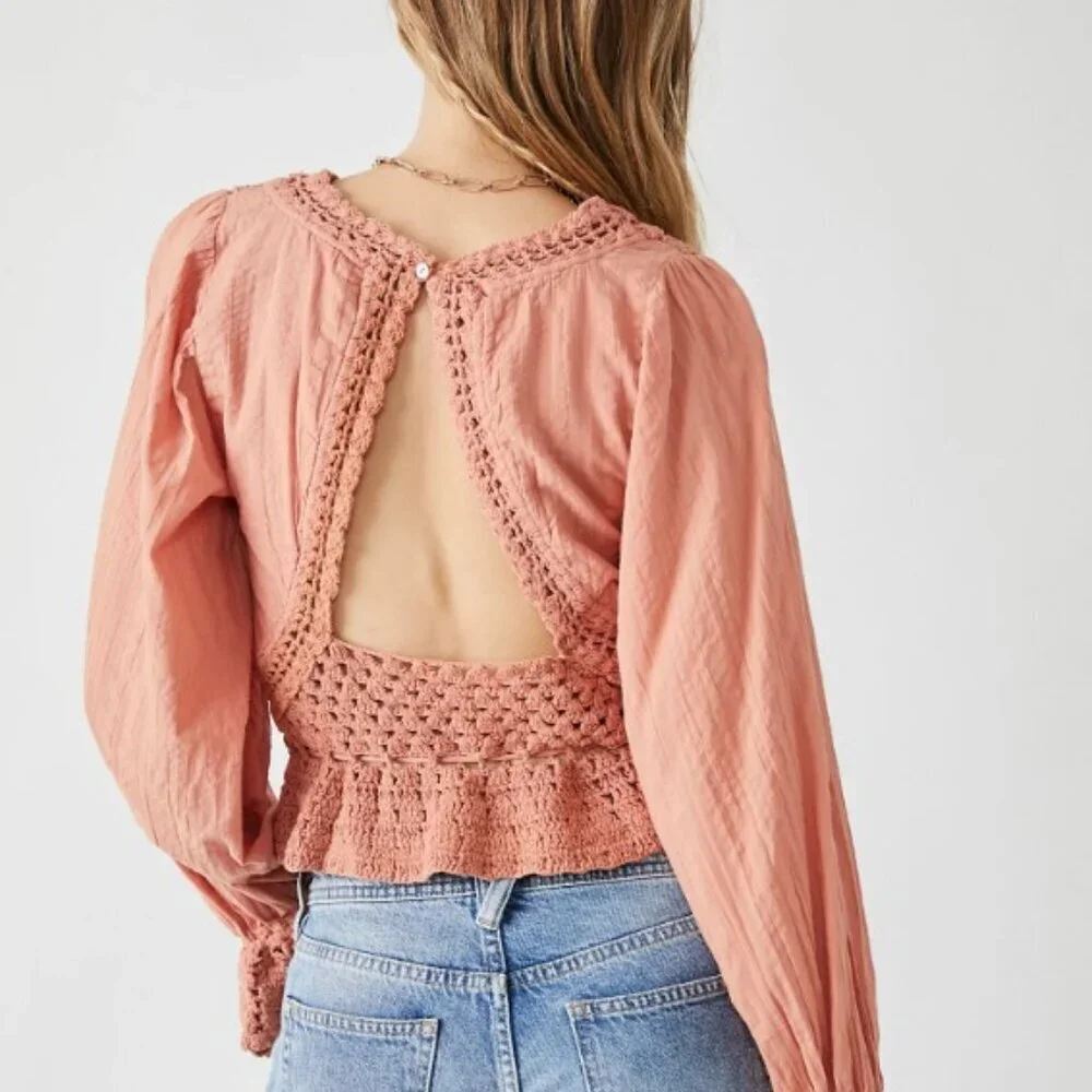 NWOT ✨FREE PEOPLE✨ Megan Crochet Top Size Medium in Coral with Open Back - Picture 4 of 9